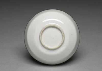 图片[2]-Angled-waist dish in white glaze, Ming dynasty (1368-1644)-China Archive